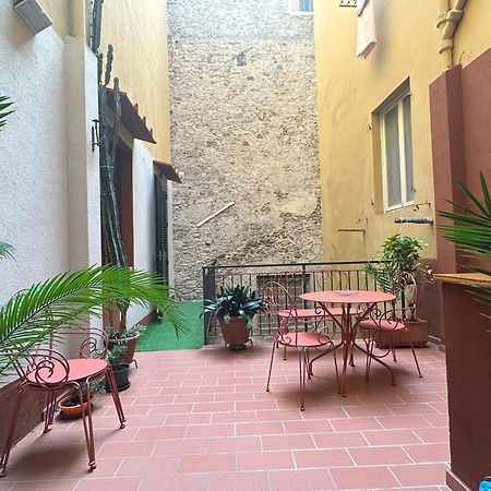Suite Stylish & Cozy Apartment In The Heart Of Florence Exterior photo