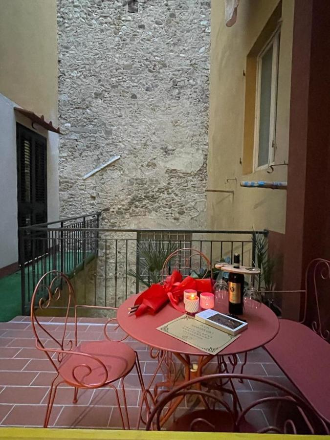 Suite Stylish & Cozy Apartment In The Heart Of Florence Exterior photo