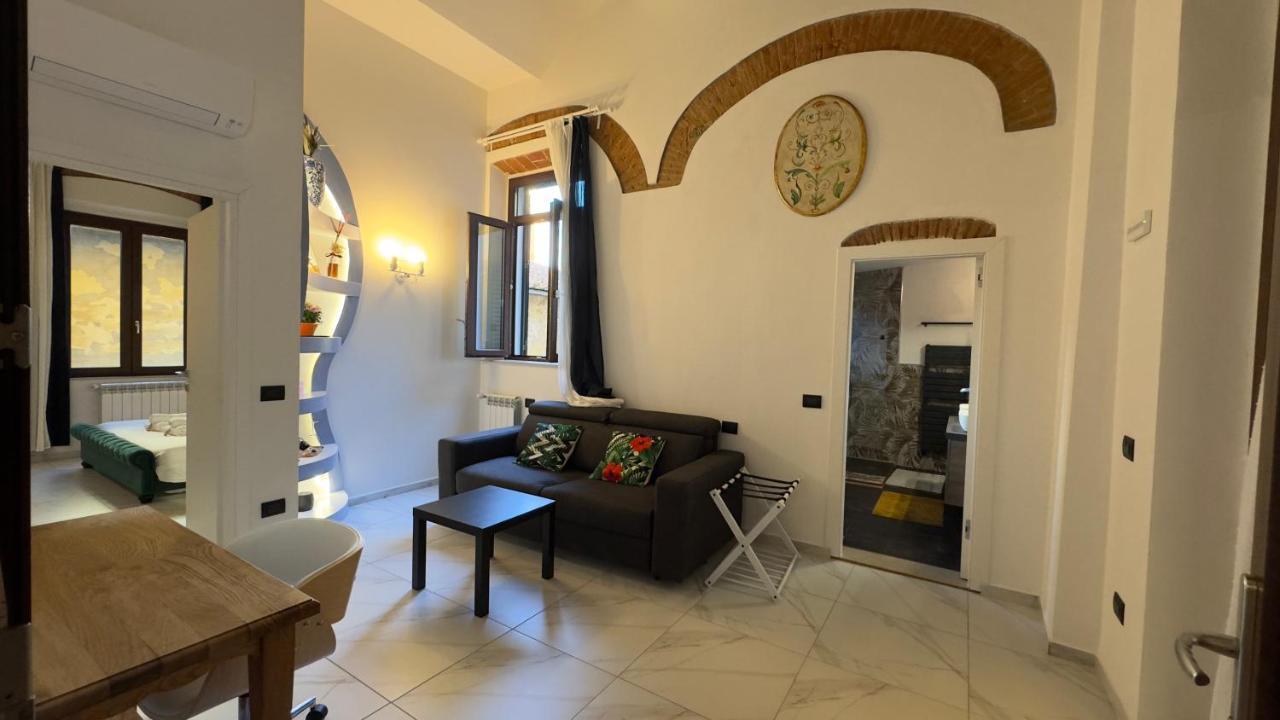 Suite Stylish & Cozy Apartment In The Heart Of Florence Exterior photo