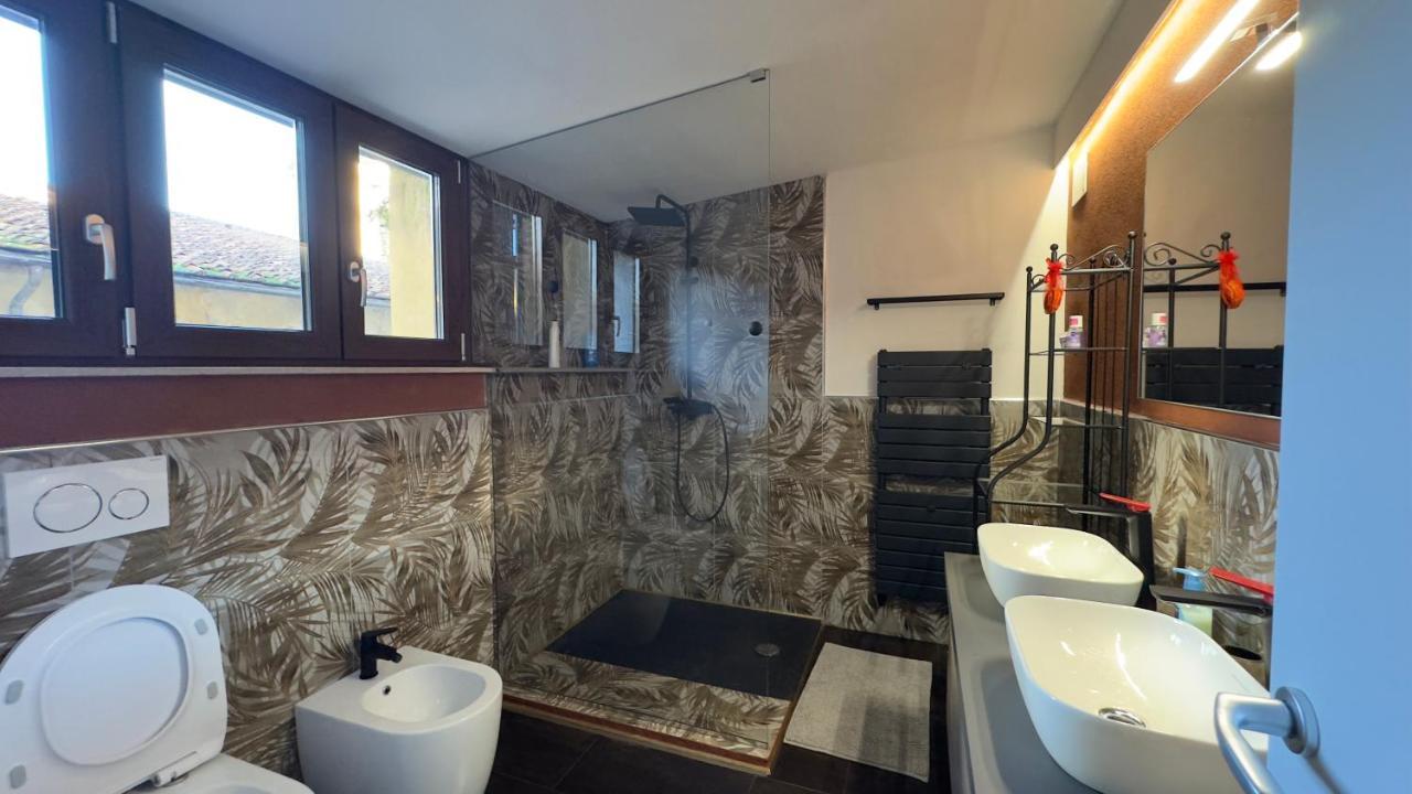 Suite Stylish & Cozy Apartment In The Heart Of Florence Exterior photo