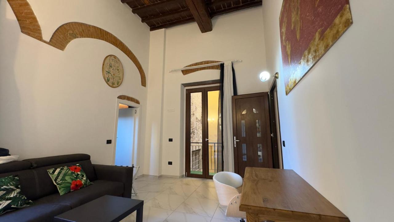 Suite Stylish & Cozy Apartment In The Heart Of Florence Exterior photo