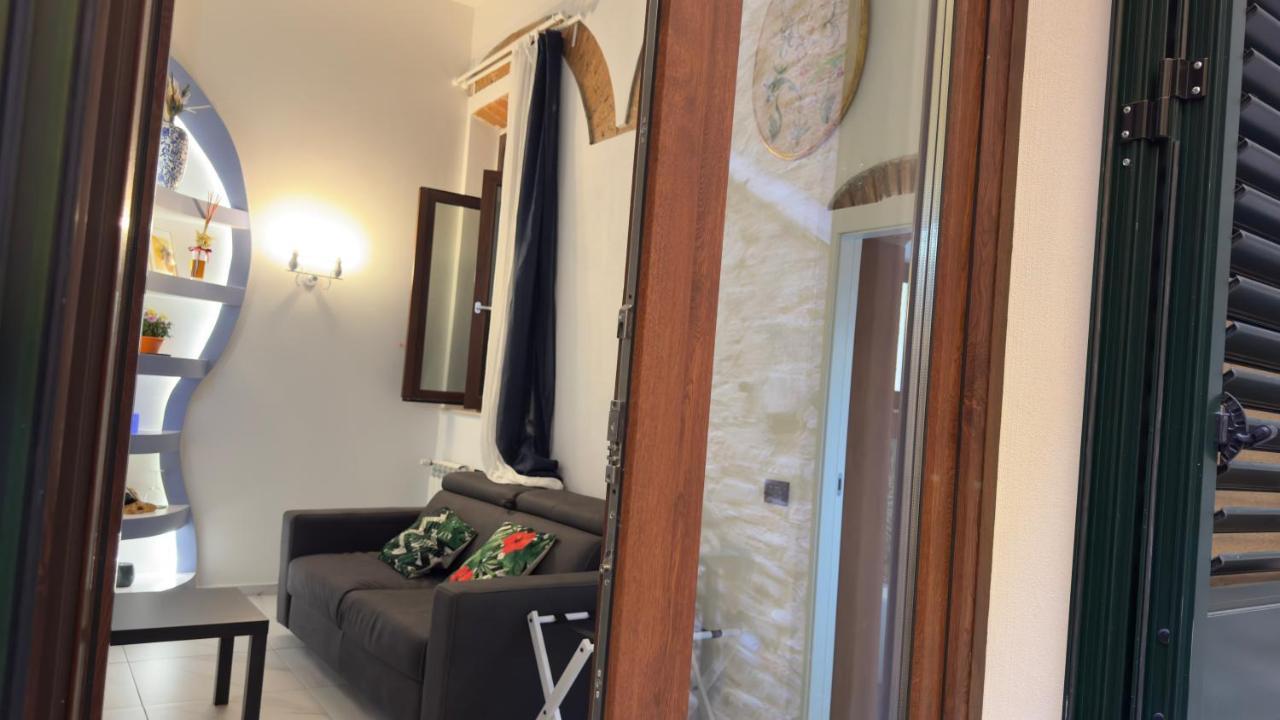 Suite Stylish & Cozy Apartment In The Heart Of Florence Exterior photo