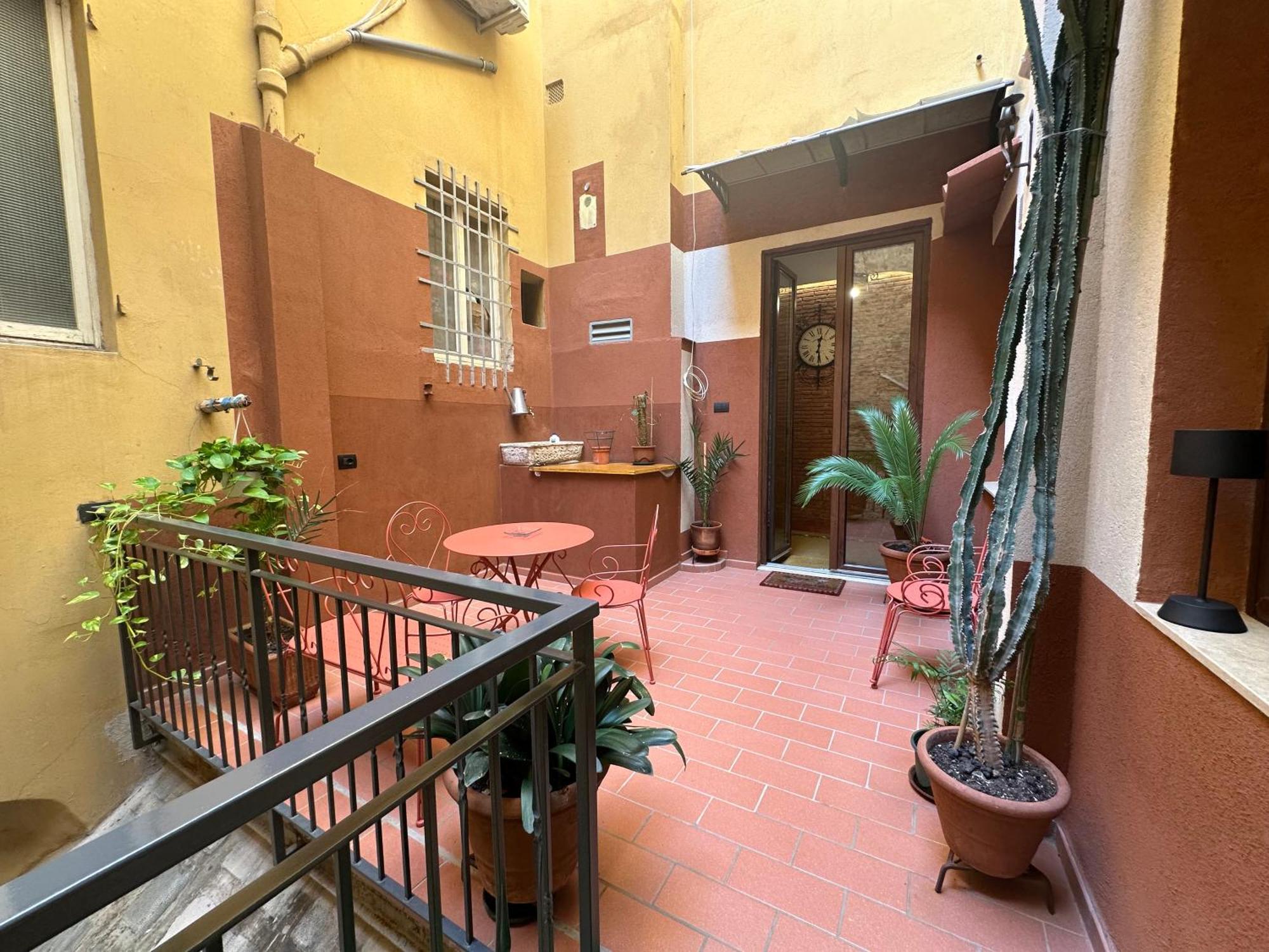 Suite Stylish & Cozy Apartment In The Heart Of Florence Exterior photo