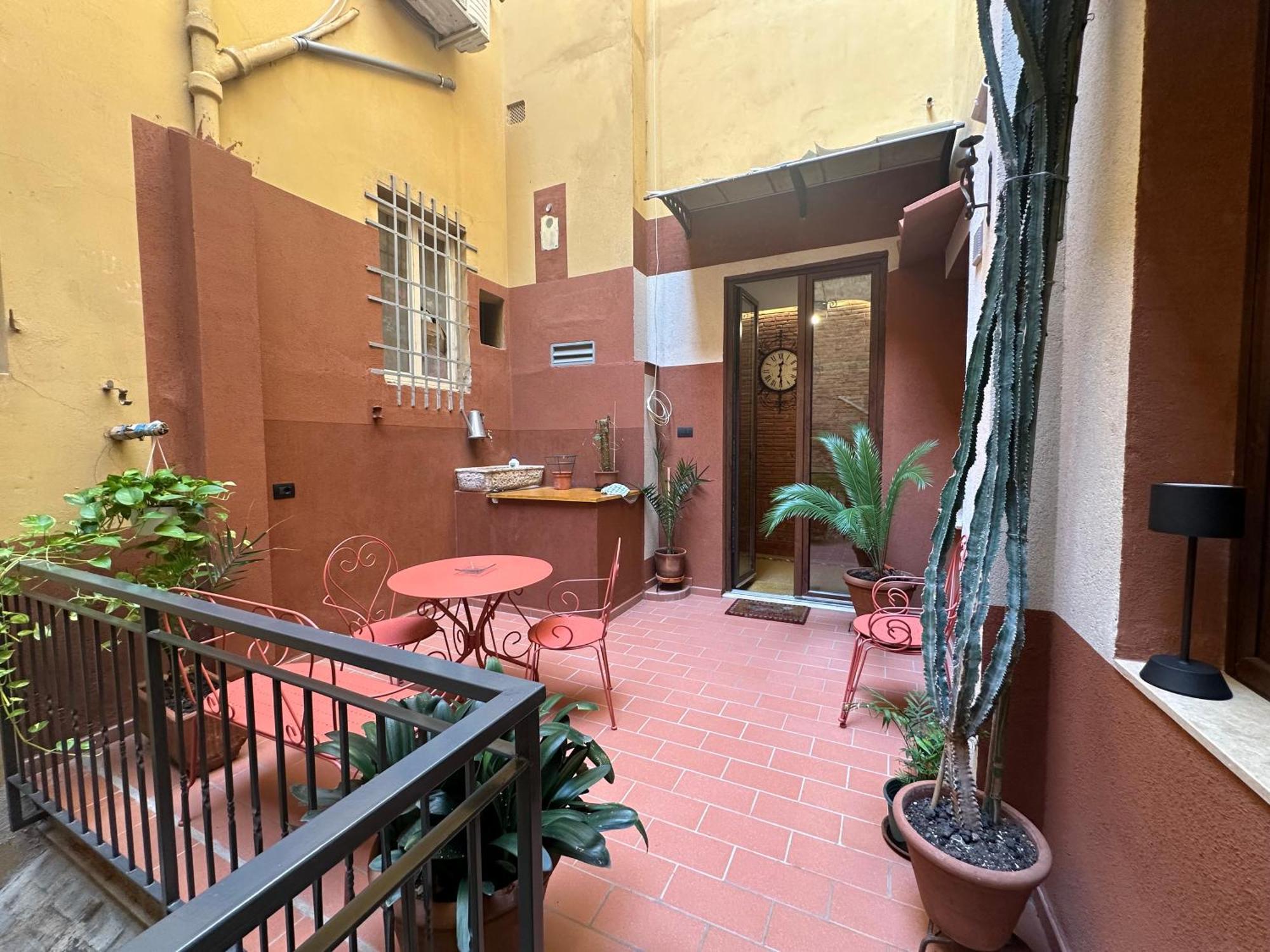 Suite Stylish & Cozy Apartment In The Heart Of Florence Exterior photo